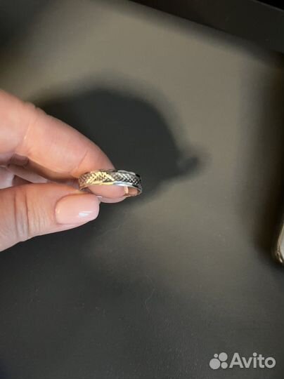 Серебряное кольцо