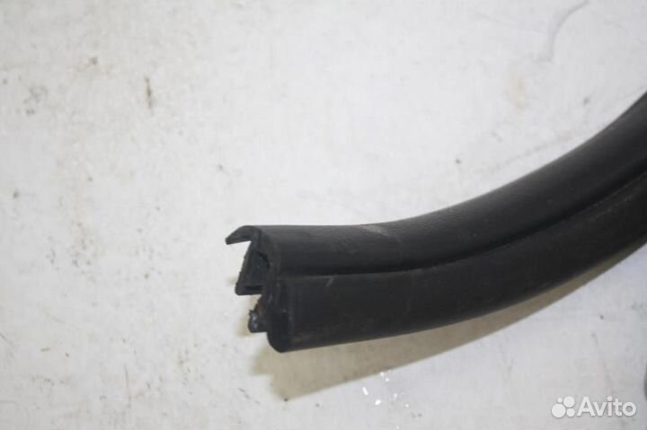 Уплотнитель кузова передней левой двери Lifan х50