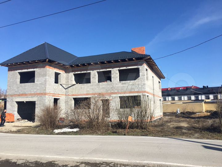 Коттедж 200 м² на участке 15 сот.