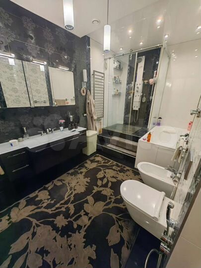 3-к. квартира, 126 м², 4/5 эт.