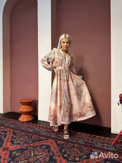 Очень женственное платье Zimmermann