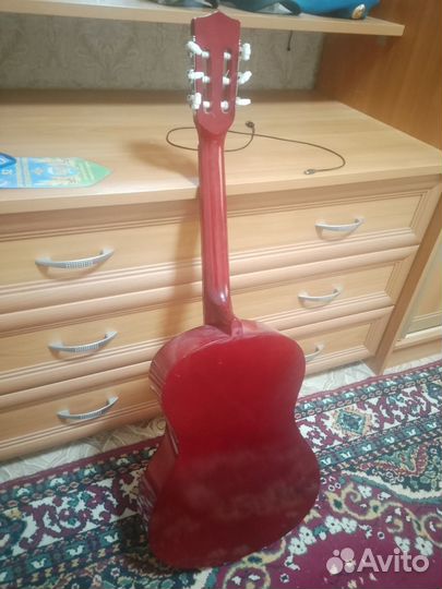 Акустическая гитара