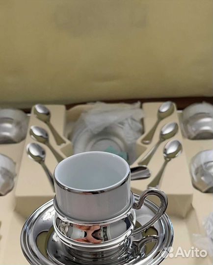 Набор столовой посуды на 6 персон