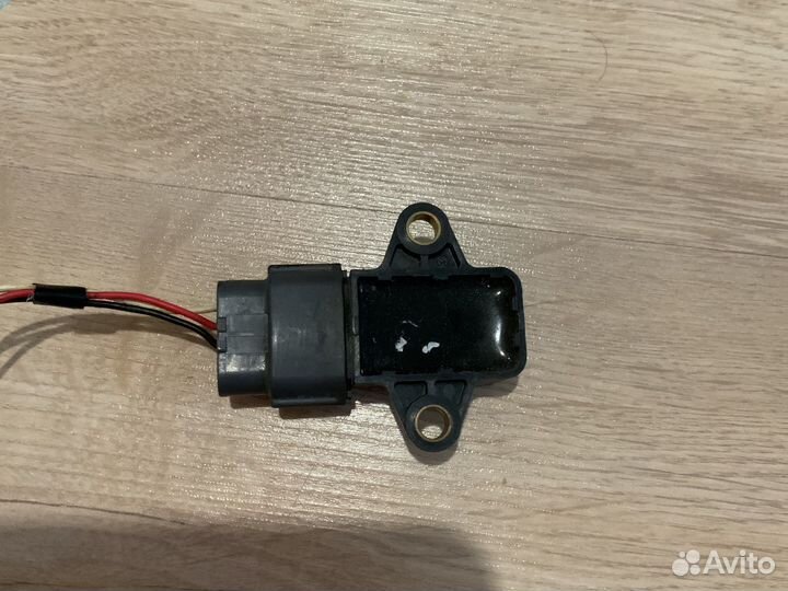 Датчик ускорения Nissan X-Trail T30 47930-8H300