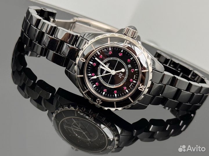 Часы Chanel j12