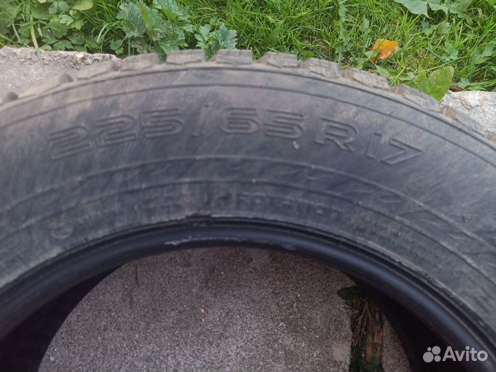 Nokian Tyres Hakkapeliitta 9 SUV 225/65 R17