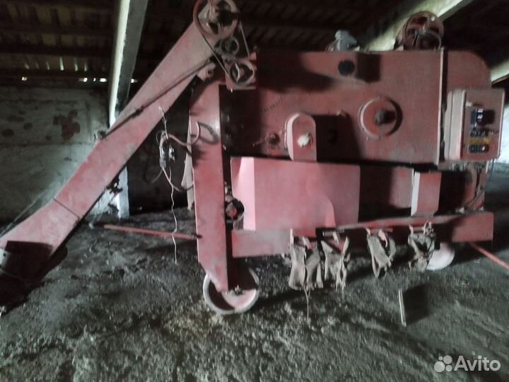 Зерноочиститель Воронежсельмаш МС-4,5, 1991