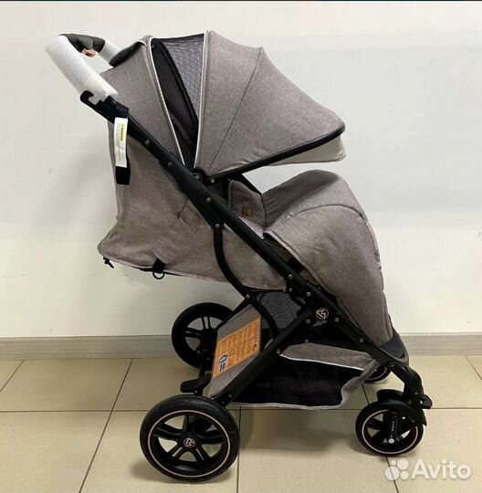 Прогулочная коляска luxmom 609 коричневая