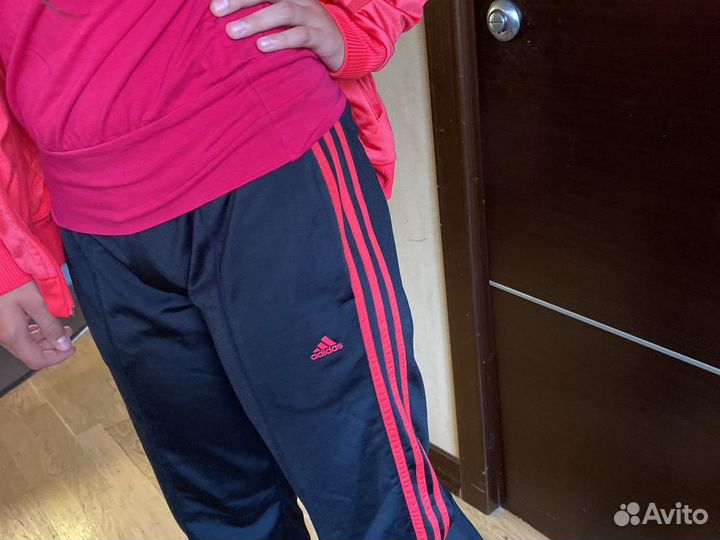 Спортивный костюм adidas, кроссовки, футболка Ck