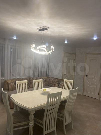 3-к. квартира, 120 м², 6/10 эт.