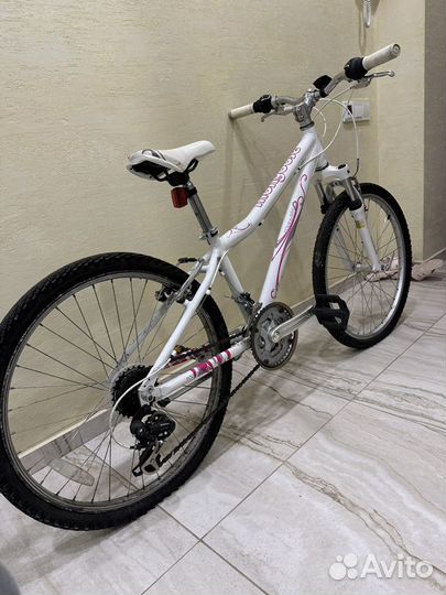 Велосипед для девочки подростковый