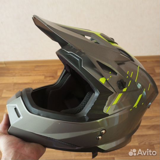 Шлем для питбайка