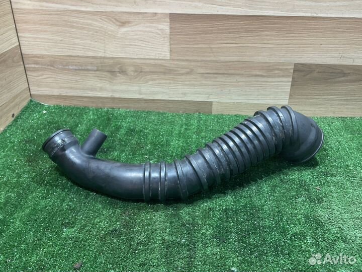 Патрубок воздушный на турбину 6385280982