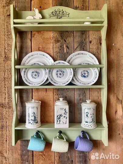 Полка для посуды в стиле прованс