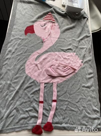 Вязаный плед с фламинго