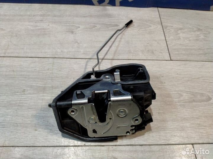 Замок двери задний левый Bmw 525I Левый Руль