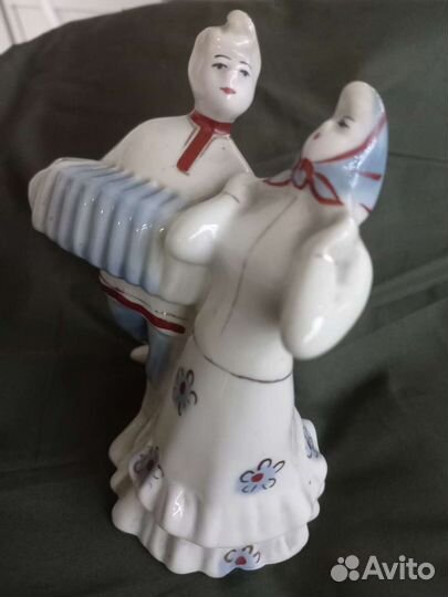 Статуэтка фарфор Уральская частушка