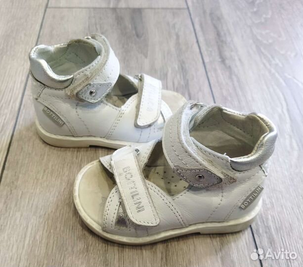 Туфли летние открытые bottilini