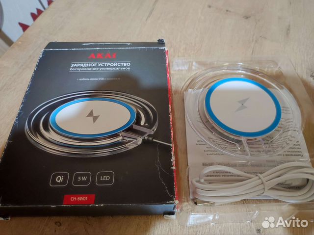 Беспроводная зарядка универсальная 5W Led новая