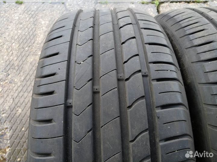 Kumho Ecsta HS51 215/55 R16 93V