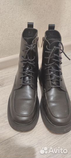 Ботинки женские