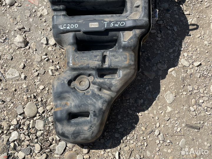 Land Cruiser 200 топливный бак