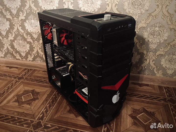 Довольно хороший компьютер на бп 700 W Zalman