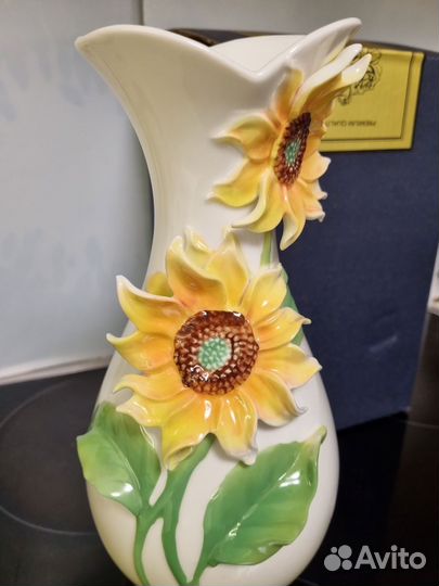 Ваза фарфоровая Lefard