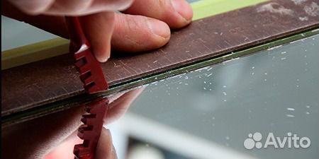 Резка стекла и зеркал в Стекольной мастерской Блик