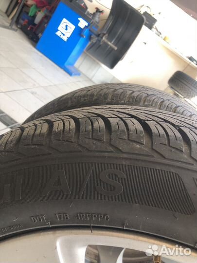 Arivo Carlorful A/S 215/55 R17