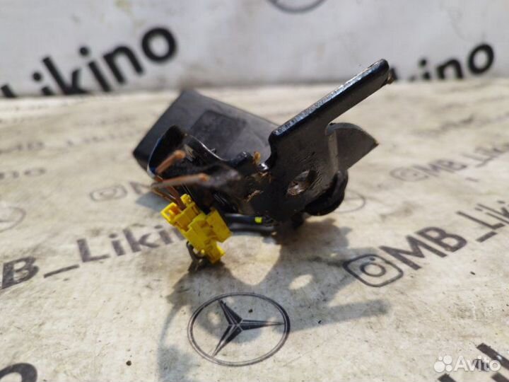 Замок ремня безопасности задний левый Mercedes