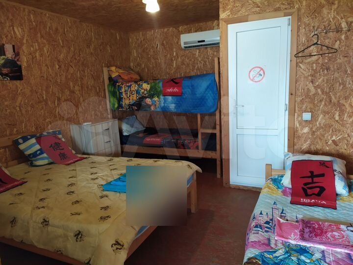 Комната 12 м² в 9-к., 1/1 эт.