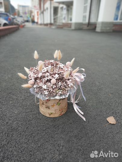 Композиция в коробке