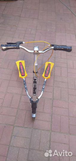 Самокат трехколесный 