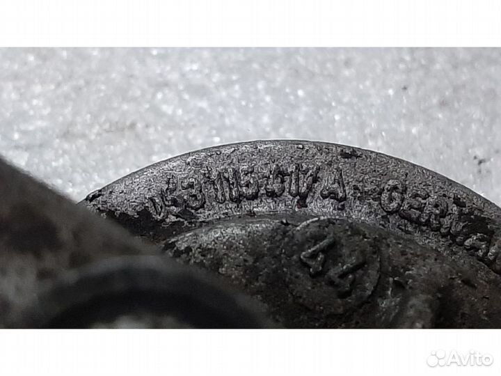 Кронштейн масляного фильтра volkswagen golf 3