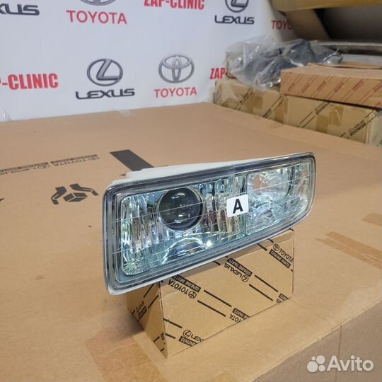 Фара противотуманная передняя левая Lexus Lx470