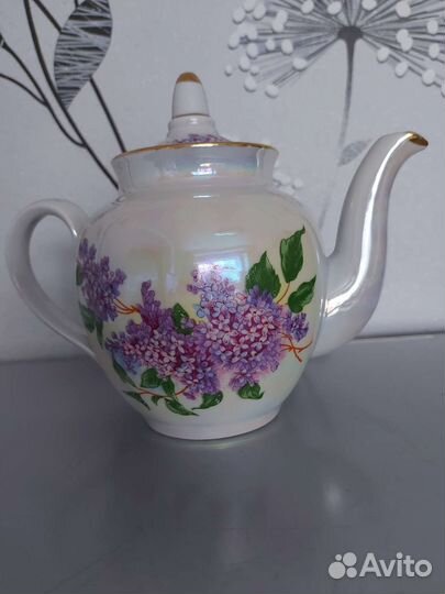 Заварочный чайник, сахарница