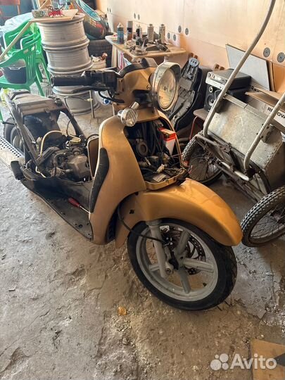 Aprilia scarobeo 125