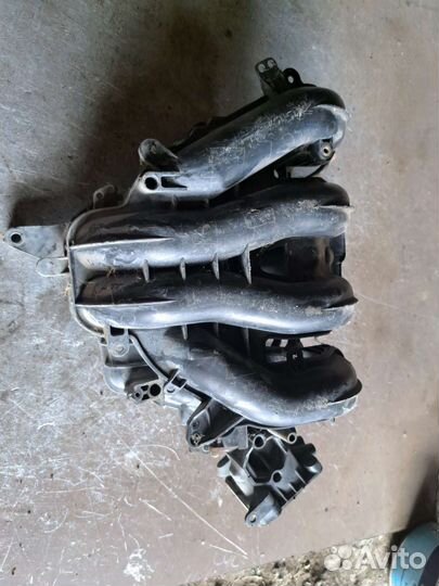 Впускной коллектор Volvo S40