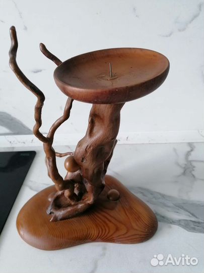 Подсвечник из дерева