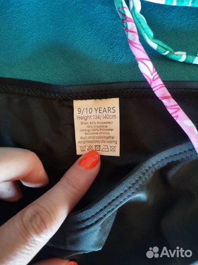 Купальник для девочки 134-140 новый