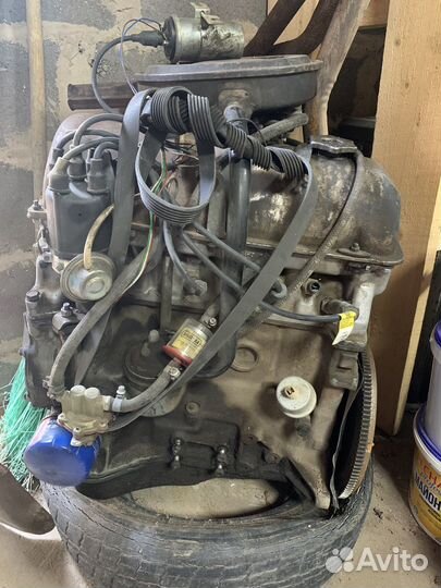 Двигатель 2103