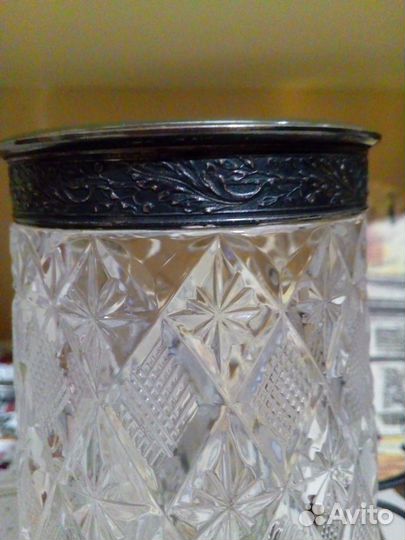 Ваза для цветов с серебряным ободком