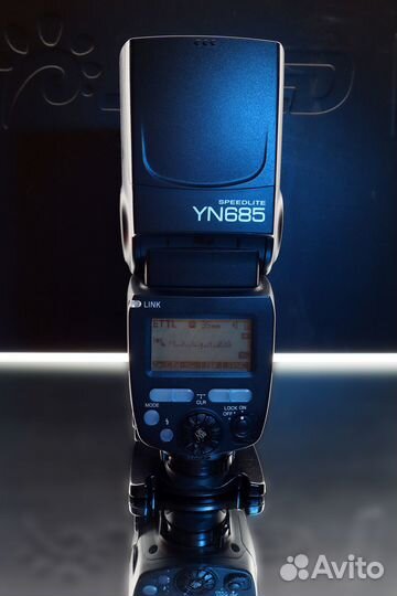 Вспышка Yongnuo 685 Canon