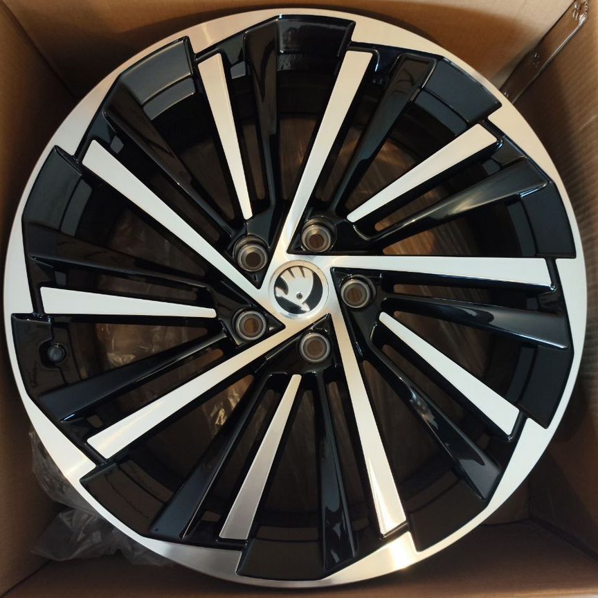 Литые диски Skoda 8×R19 5×112