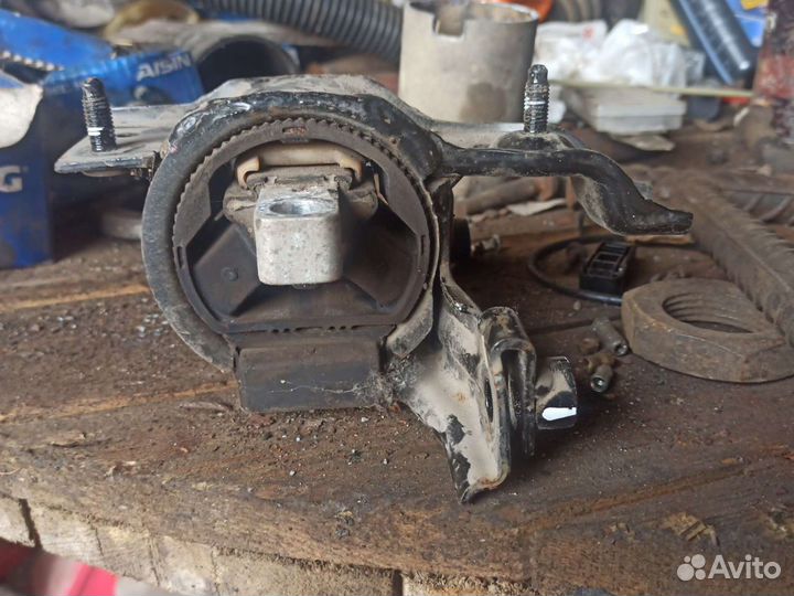 Опора двигателя шкода фабия