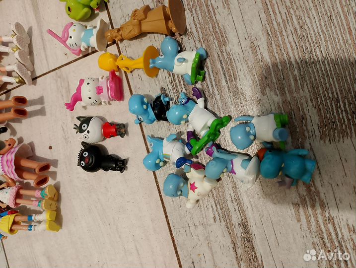 Игрушки из киндера пакетом