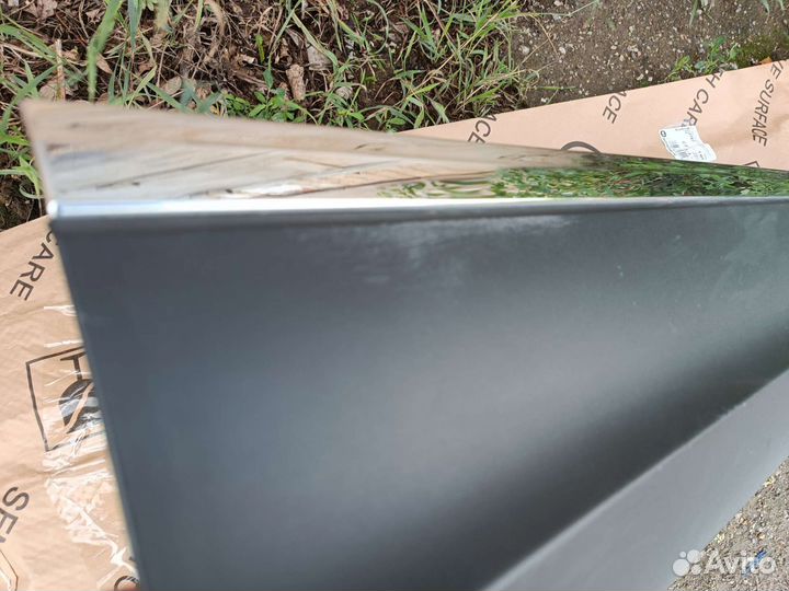 Молдинг двери передний правый Volkswagen Tiguan