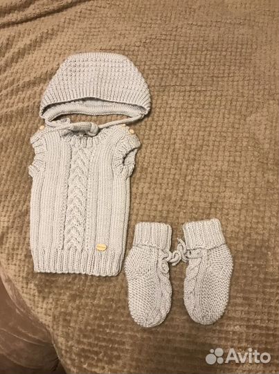 Жилет чепчик и носочки