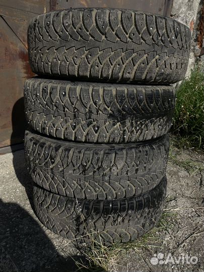 Комплект зимних колес r14